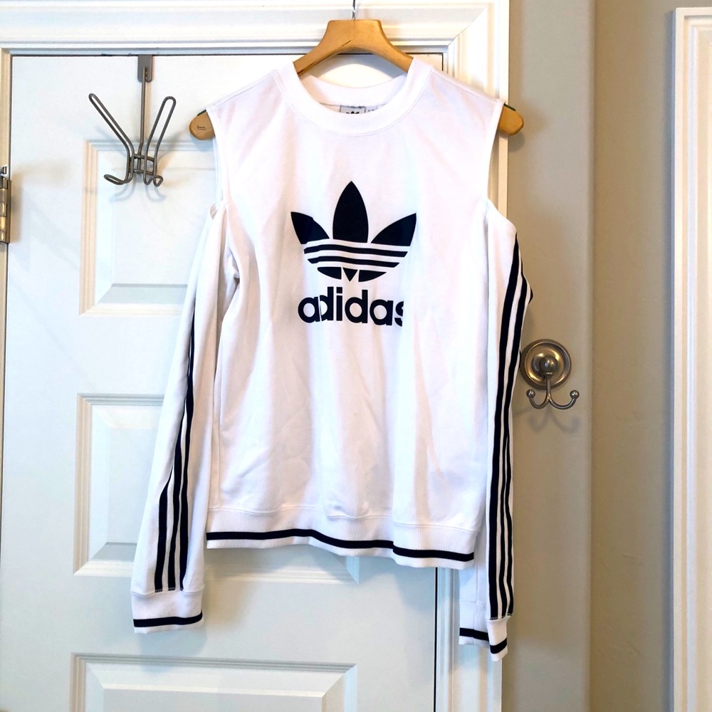 Cold shoulder sweatshirt
